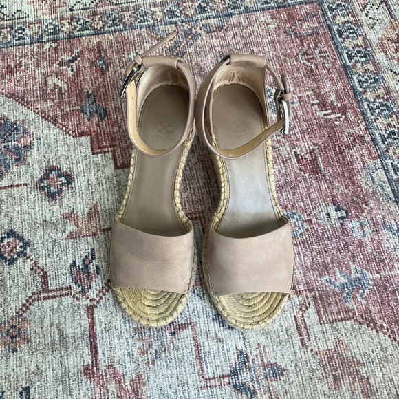 Vince Camuto - taupe espadrille wedge sandal, size 8 - Picture 3 of 6